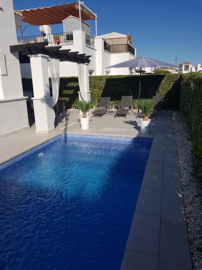 Villa Mit Privatem Pool, Zentrumsnah Roldán エクステリア 写真